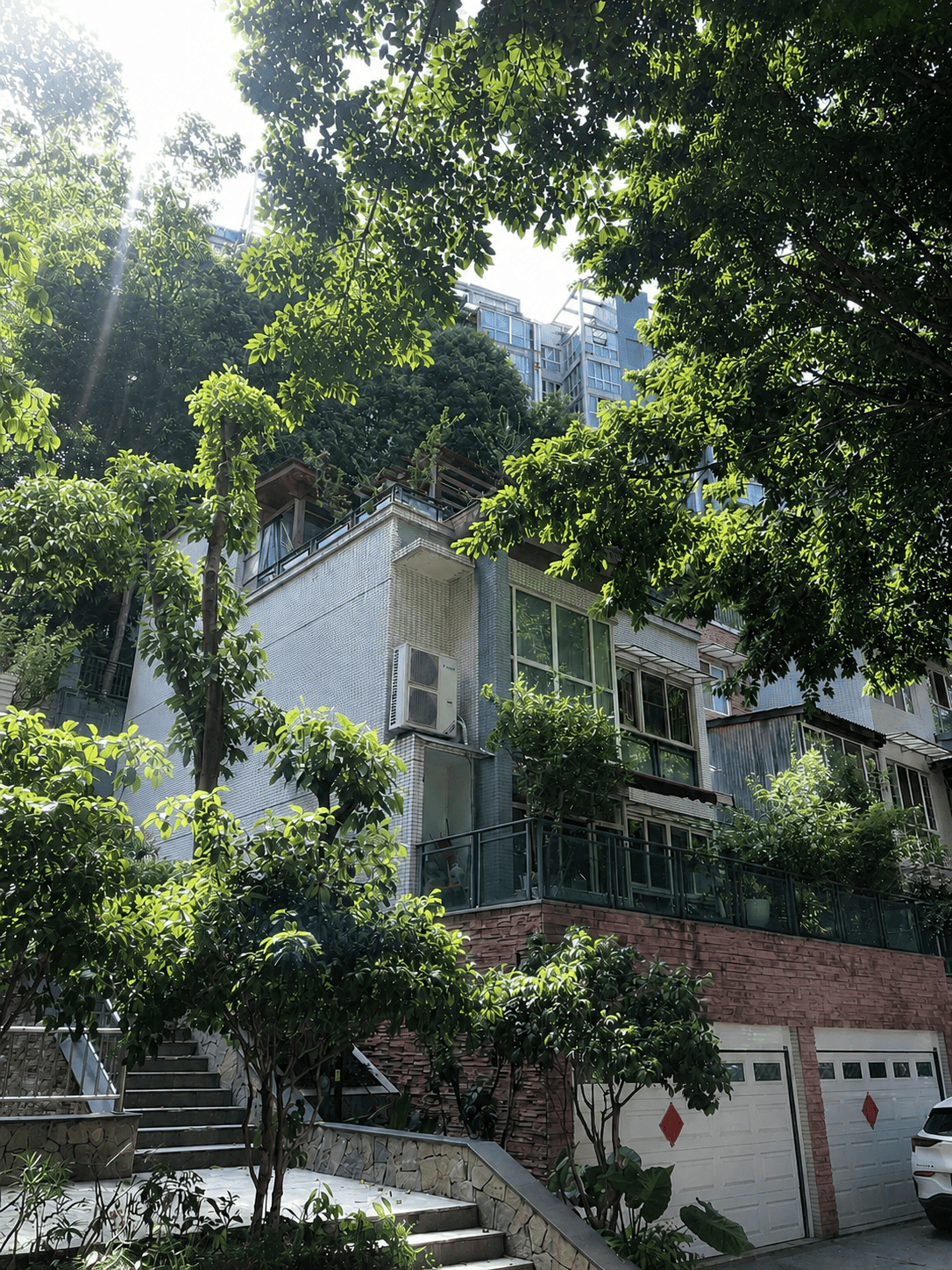 邯郸岛居岁月从容升级：小小岛老别墅加装蒂升悦行款电梯